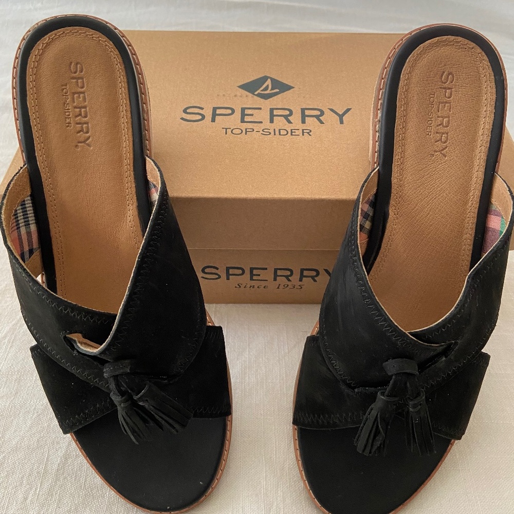 Black Sperry sandal so comfortable!!